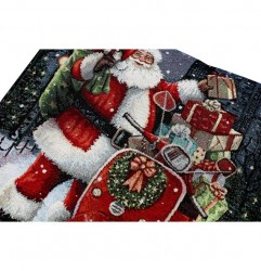 Vianočná gobelínová obliečka na vankúš – Santa Claus na skútri s darčekmi Viacfarebná 42x42 cm #2