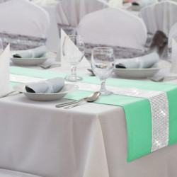 Behúň na stôl Glamour so zirkónmi pistácia Zelená 40 x 110 cm #1