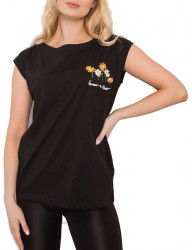 čierne tričko s výšivkou kvetín a vreckom Y5257