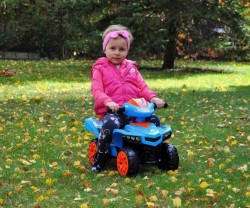 Detské odrážadlo so zvukom Štvorkolka Milly Mally Monster Military zelená #8