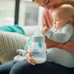 Dojčenská fľaša Avent Anti-Colic s ventilom Airfree 125 ml 2 ks transparentná #7