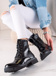 Pekné dámske čierne  členkové topánky