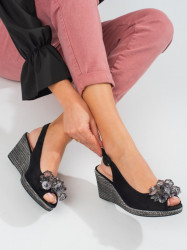 Praktické  sandále  dámske #1