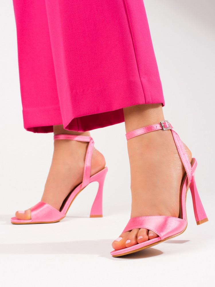 Trendy  dámske  sandále