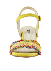 Kožené sandále s farebným strapcovým pásom Heine, žlté #4