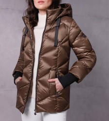 Páperová prešívaná bunda s kapucňou Création L Premium, hnedá