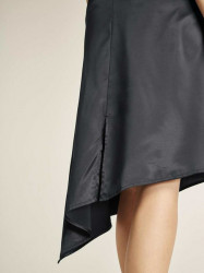 Saténová sukňa s asymetrickým lemom Heine, čierna #4
